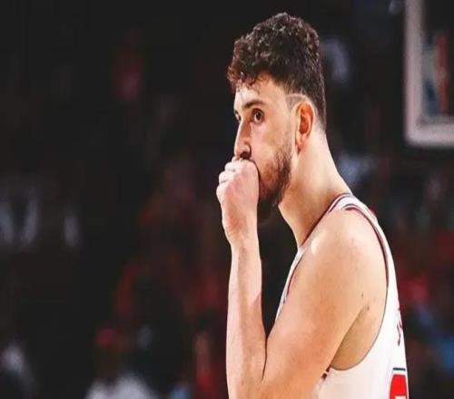 常规赛,沪疆对决,阿不都沙拉,澳门威尼斯人官网,澳门威尼斯人在线,澳门威尼斯人平台,澳门威尼斯人中国