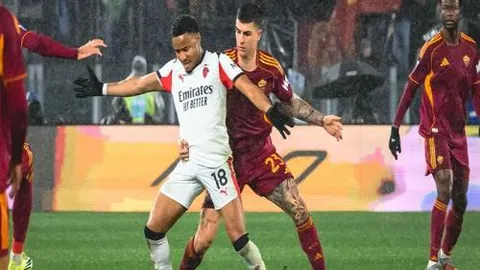 捷克球星希克荣膺欧足联官方最佳球员殊荣